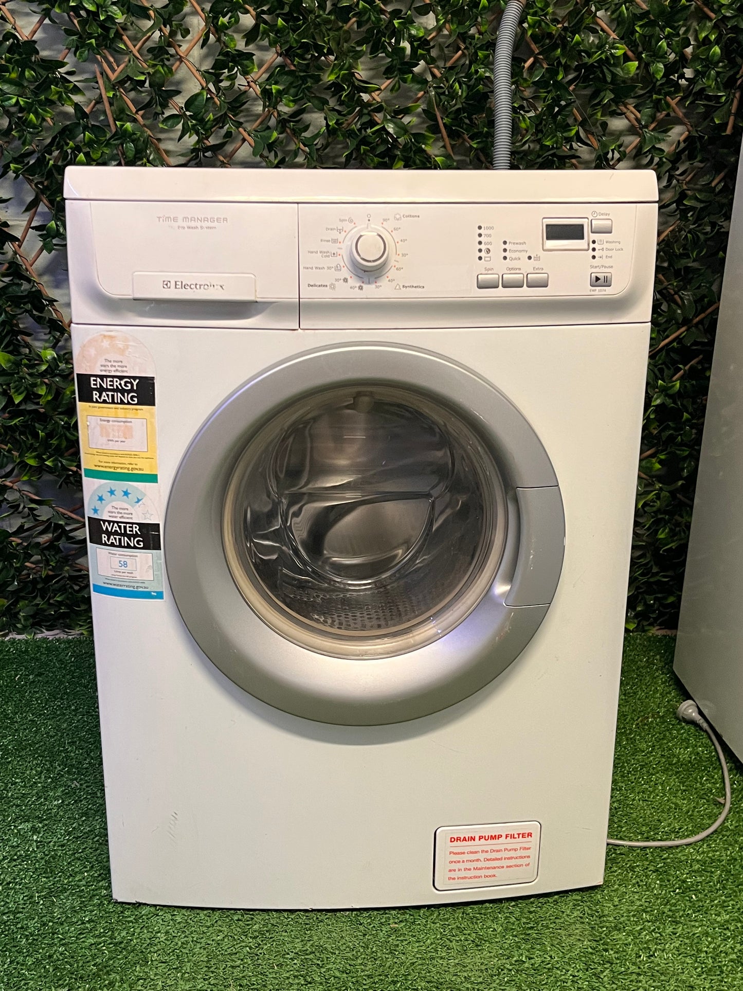 Electrolux Front Load Washer – Time Manager Eco Wash System