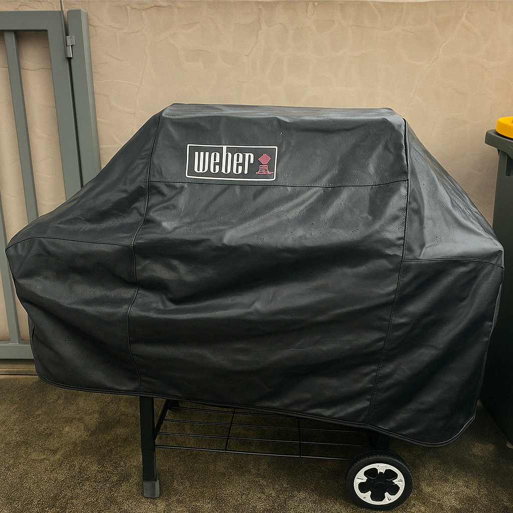 Weber Genesis Silver BBQ + Original Cover