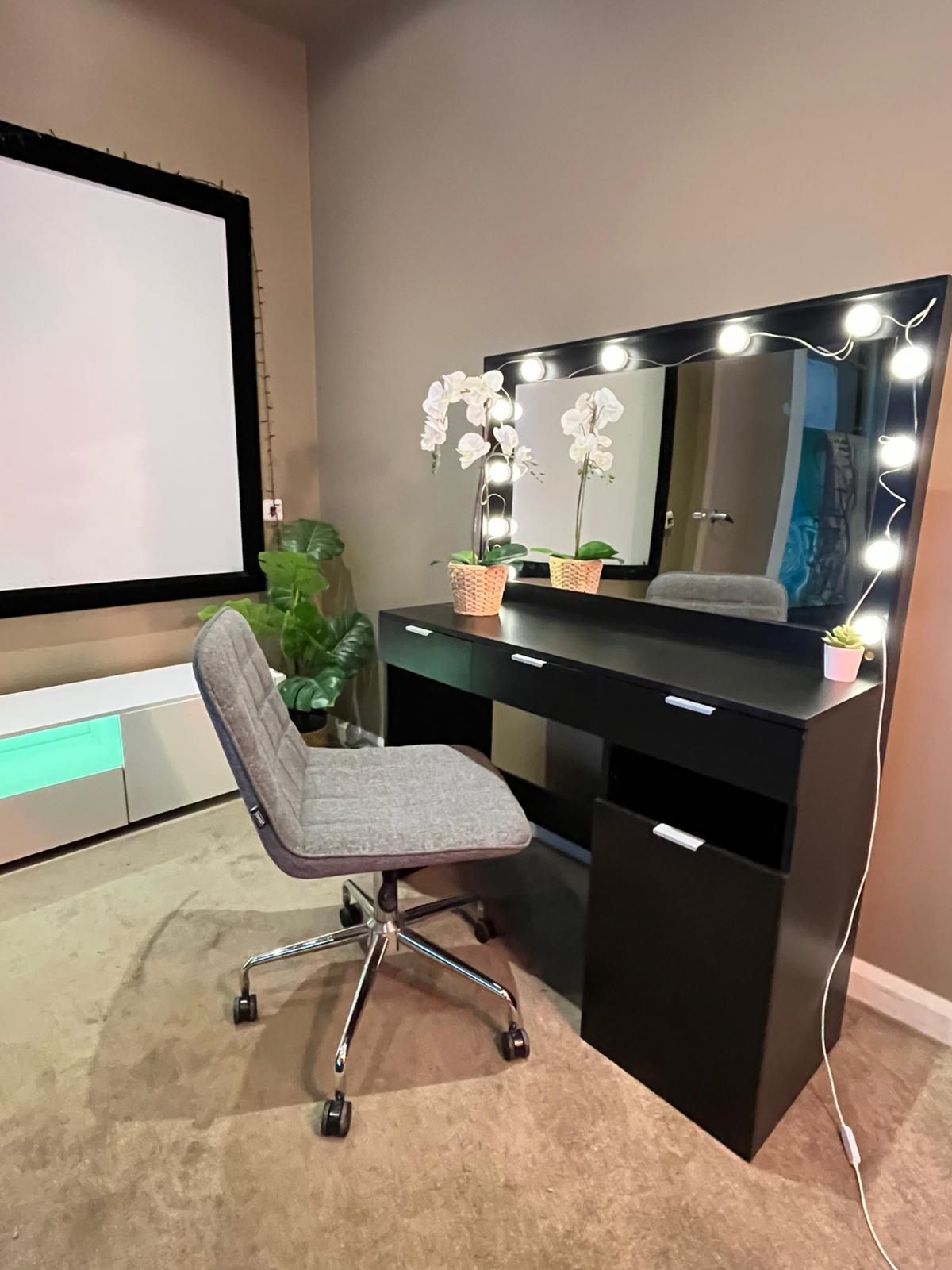 ✨ Hollywood Vanity Desk with LED Mirror & Chair (Red or Grey)
