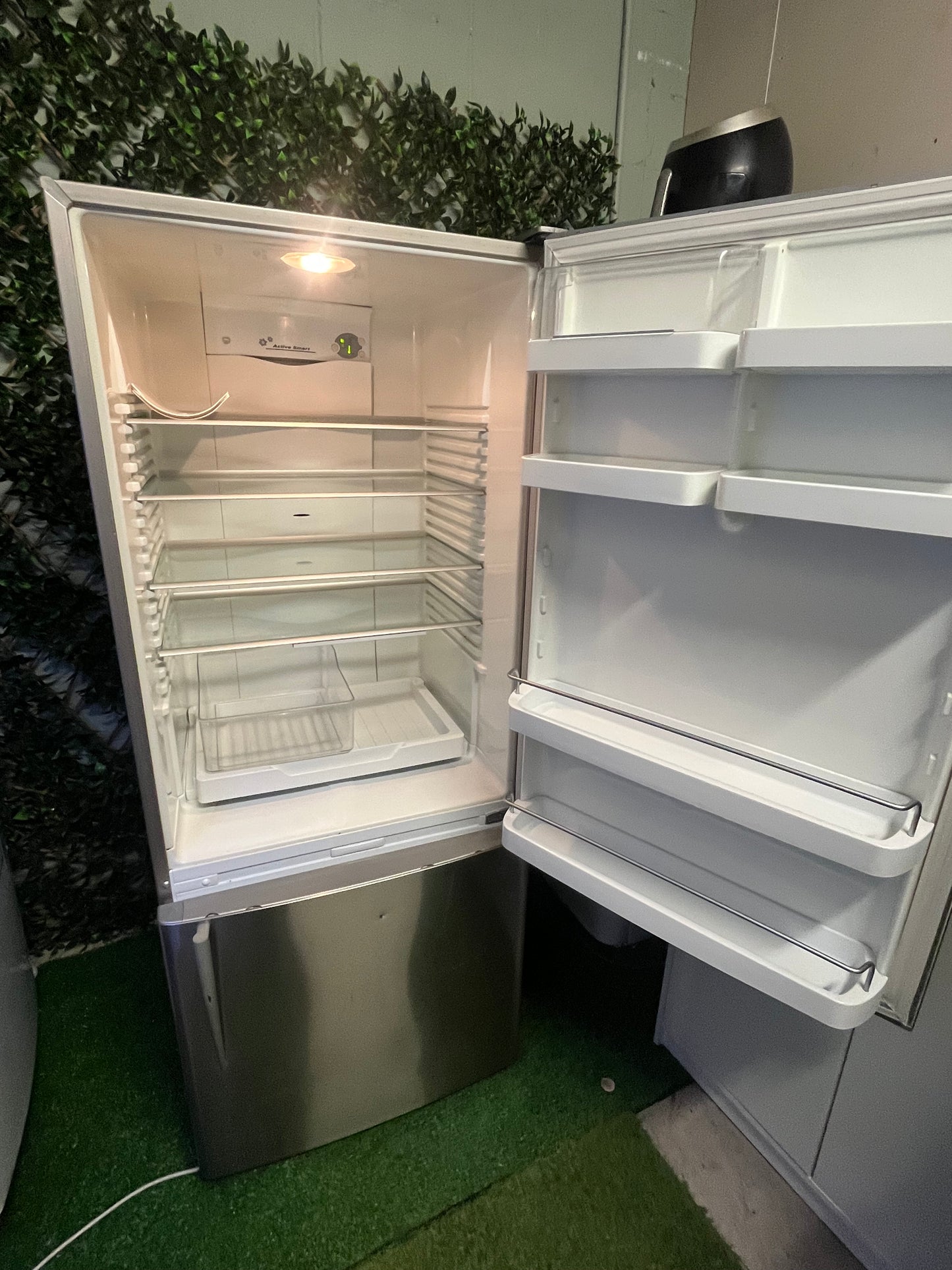 Fisher & Paykel E442B FRIGDE – 442L Stainless Steel