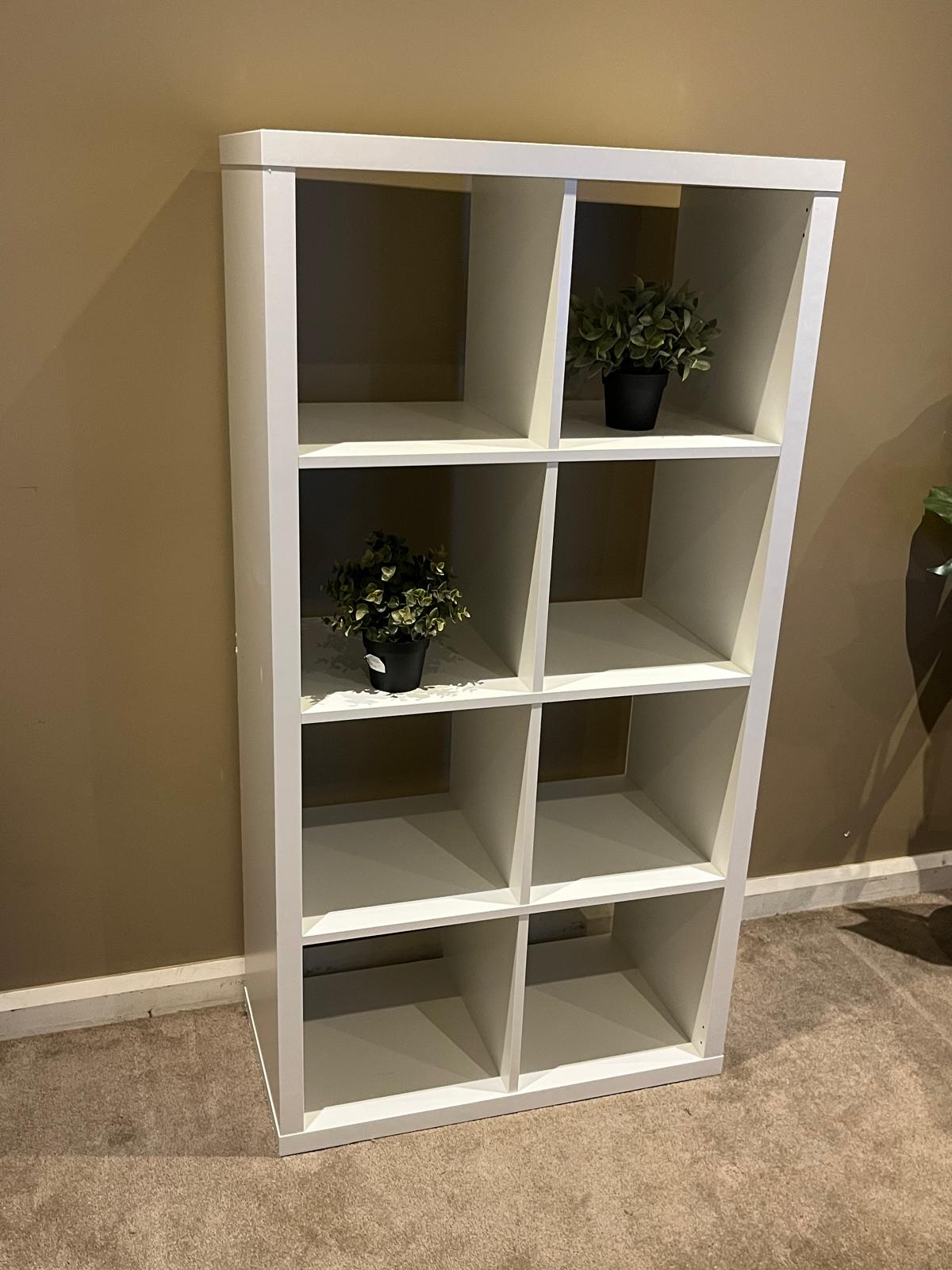 8-Cube White Storage Shelf – Versatile & Minimalist