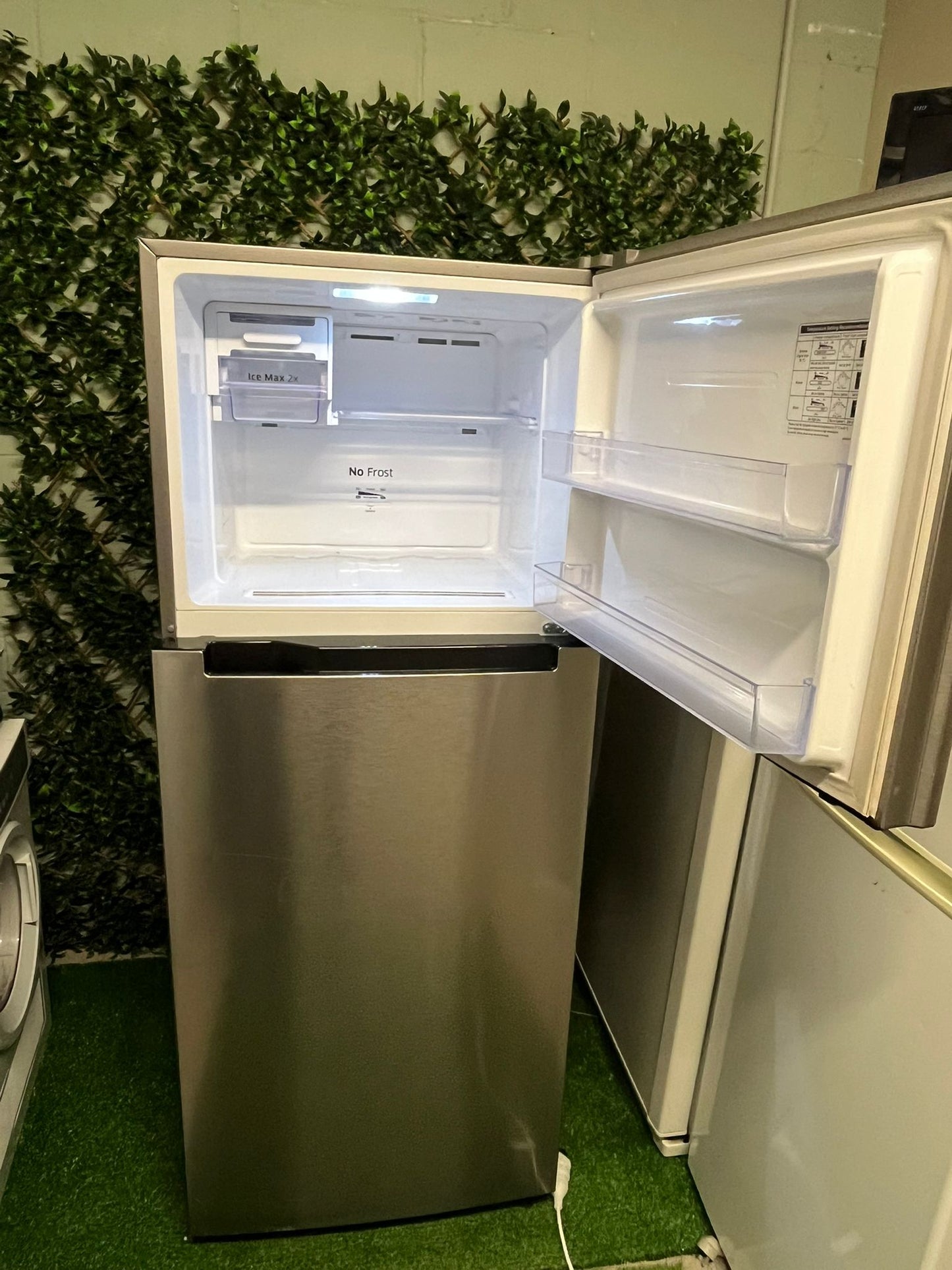 🧊 Samsung 440L Fridge – Stainless Steel | Model RT43H5007SL