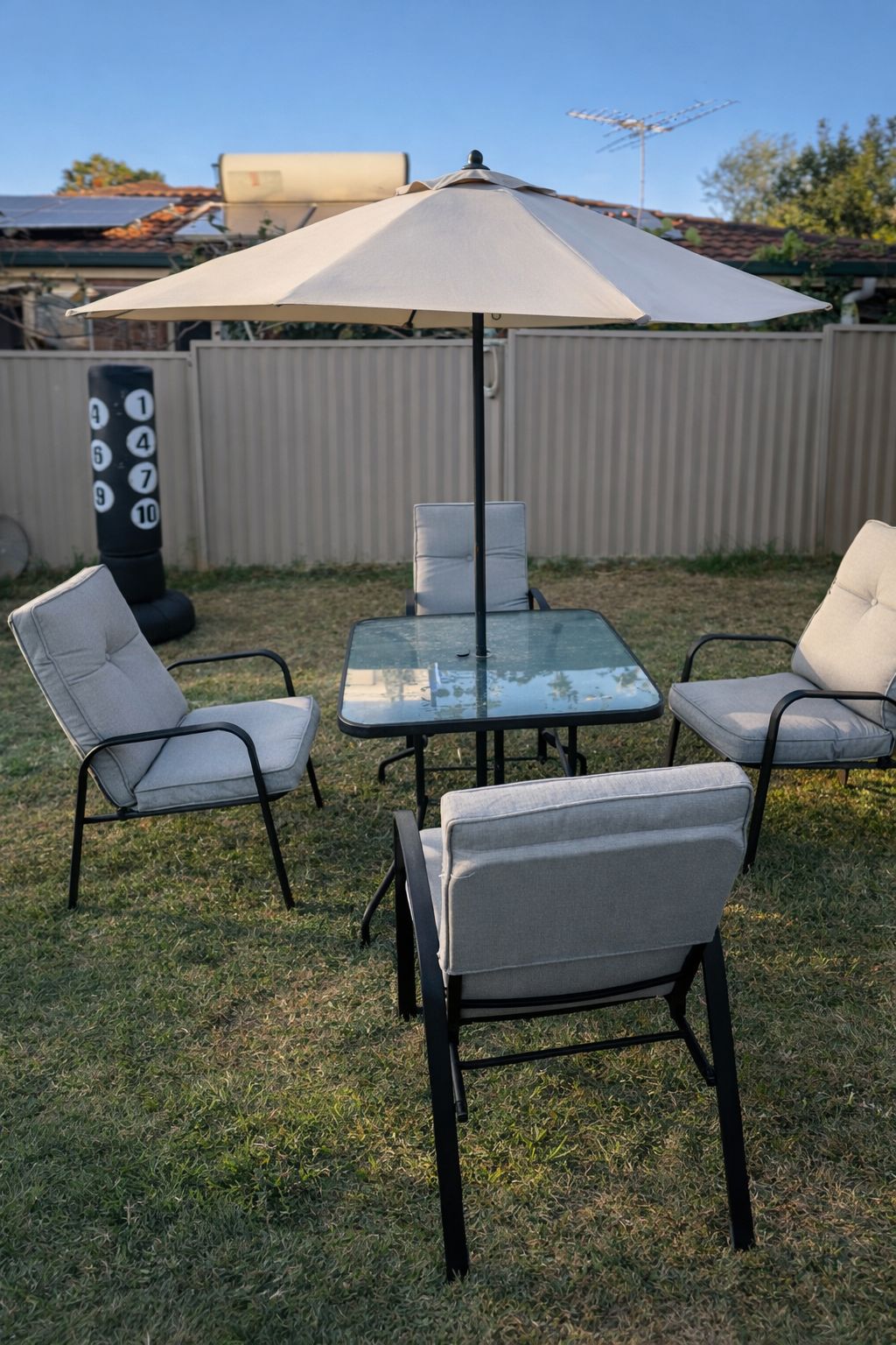 ☀️ OUTDOOR DINING SET – TABLE + 4 CHAIRS + UMBRELLA ☀️