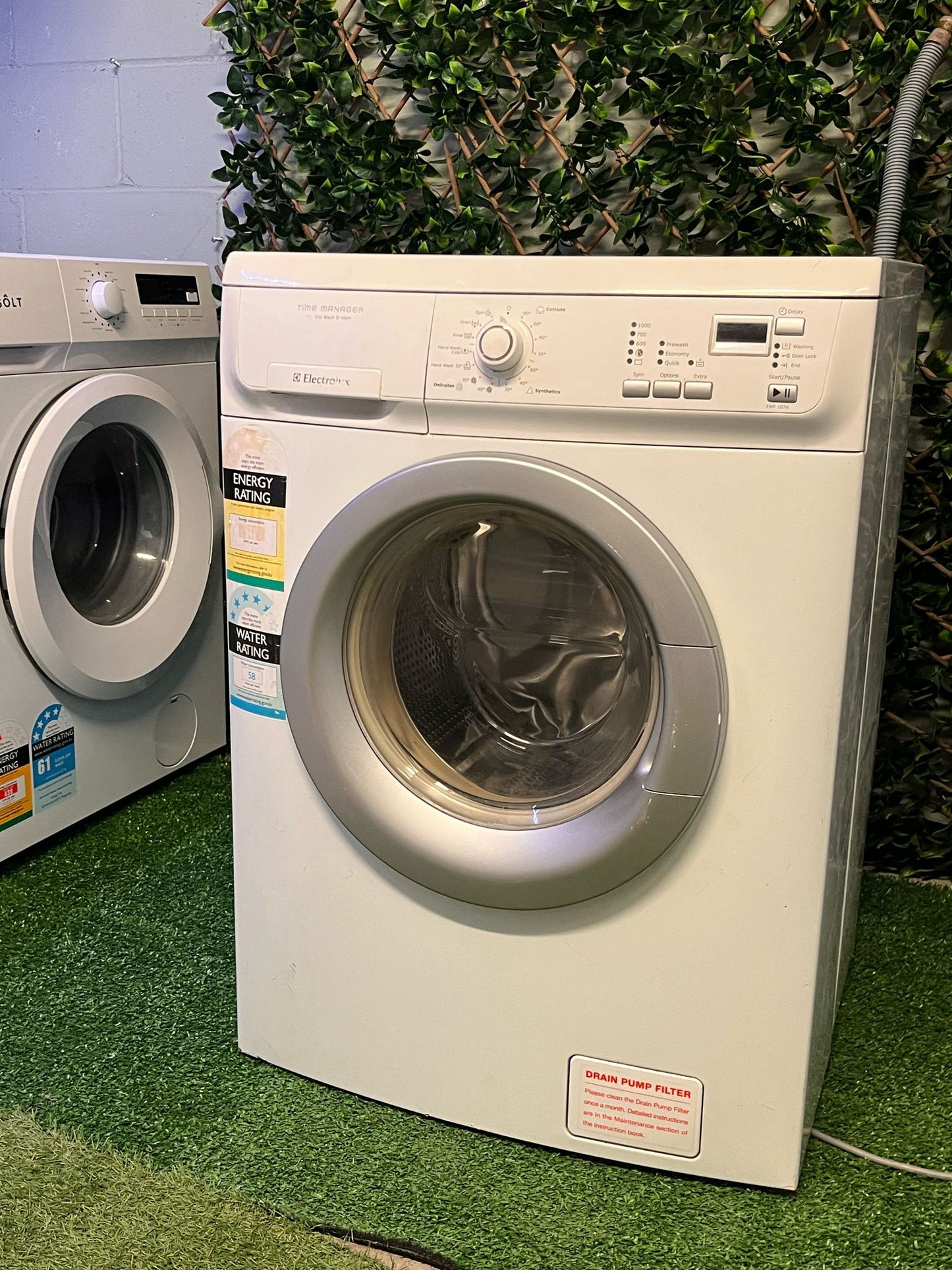 Appliance Combo – Washing Machine, Dryer, Fridge & Microwave