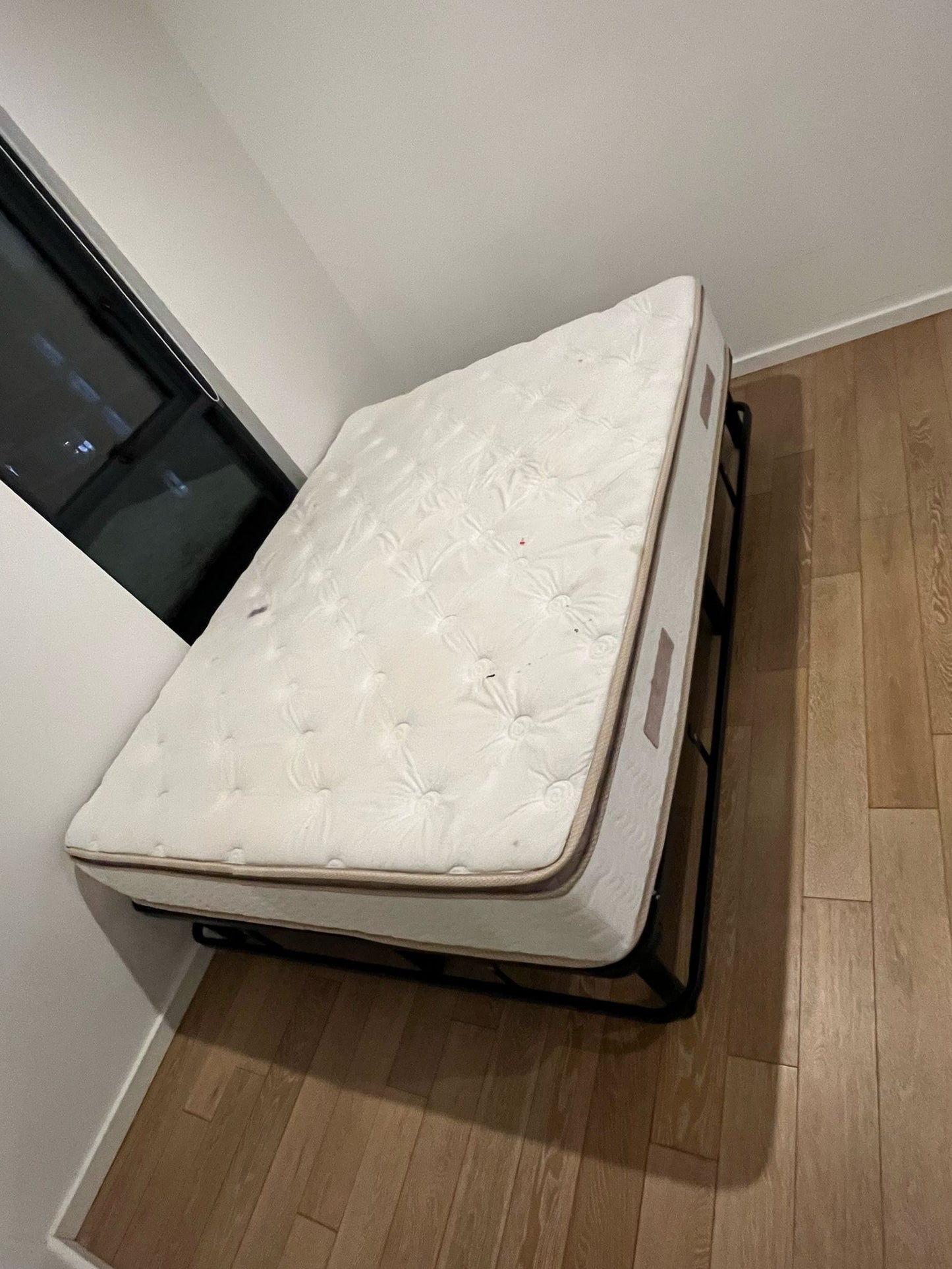 Queen Bed – Metal Frame + Mattress Included