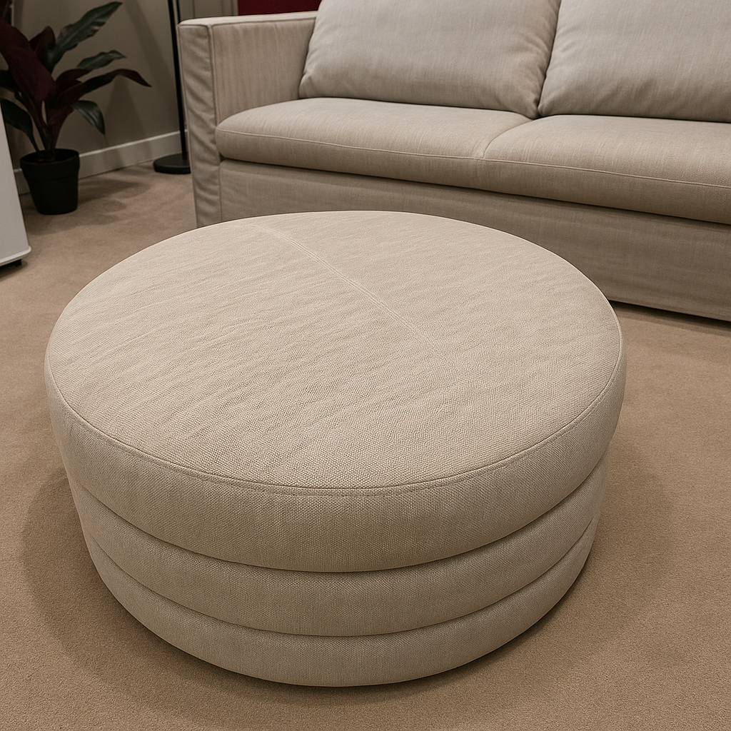Couch / Sofa !! Inclide Otto Man