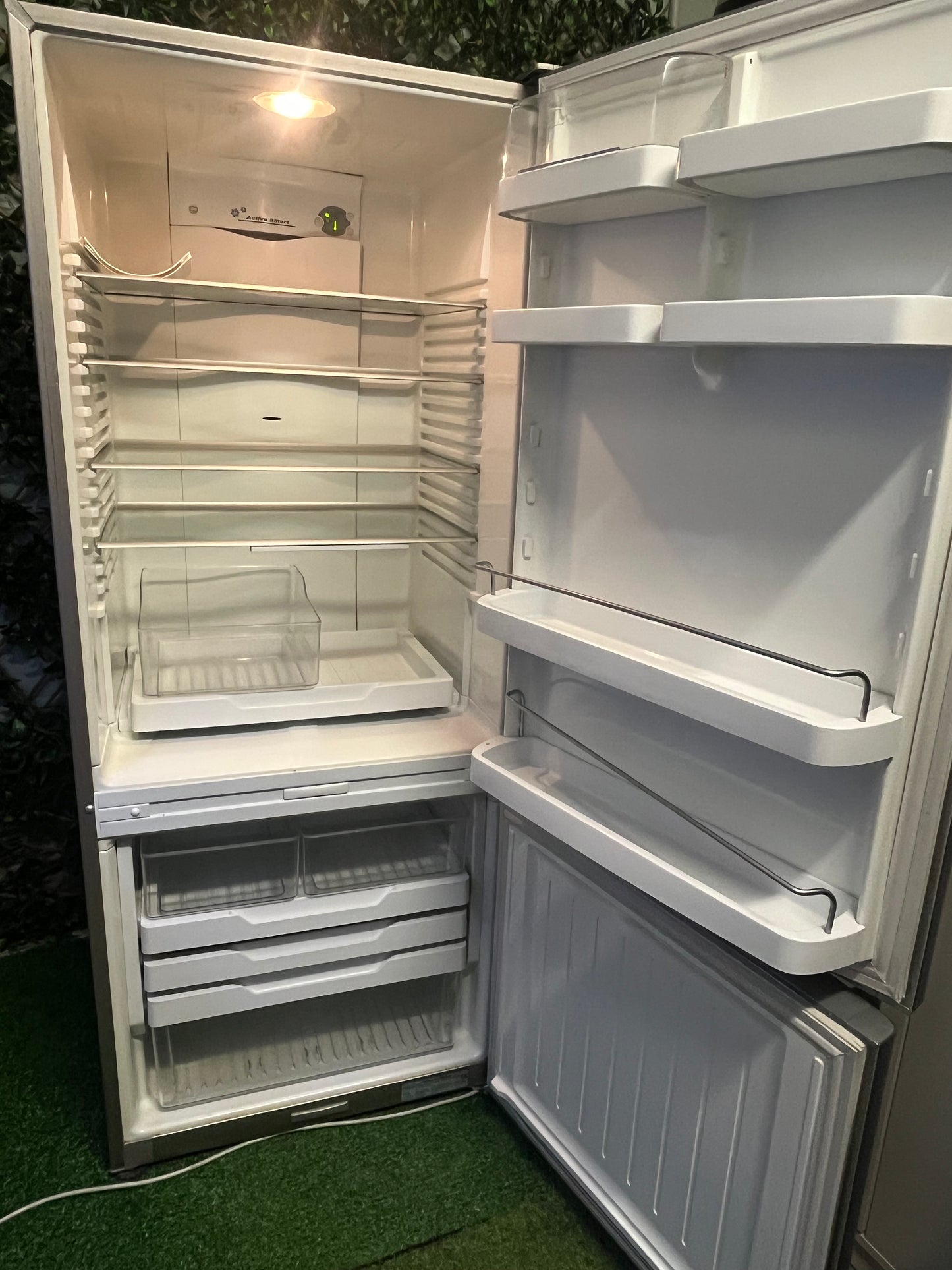 Fisher & Paykel E442B FRIGDE – 442L Stainless Steel