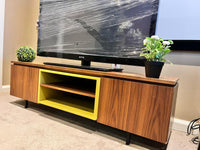 Retro-Style TV Unit + Coffee Table – Unique Look!
