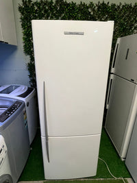 Fisher & Paykel 403L Fridge – Model E402BRE