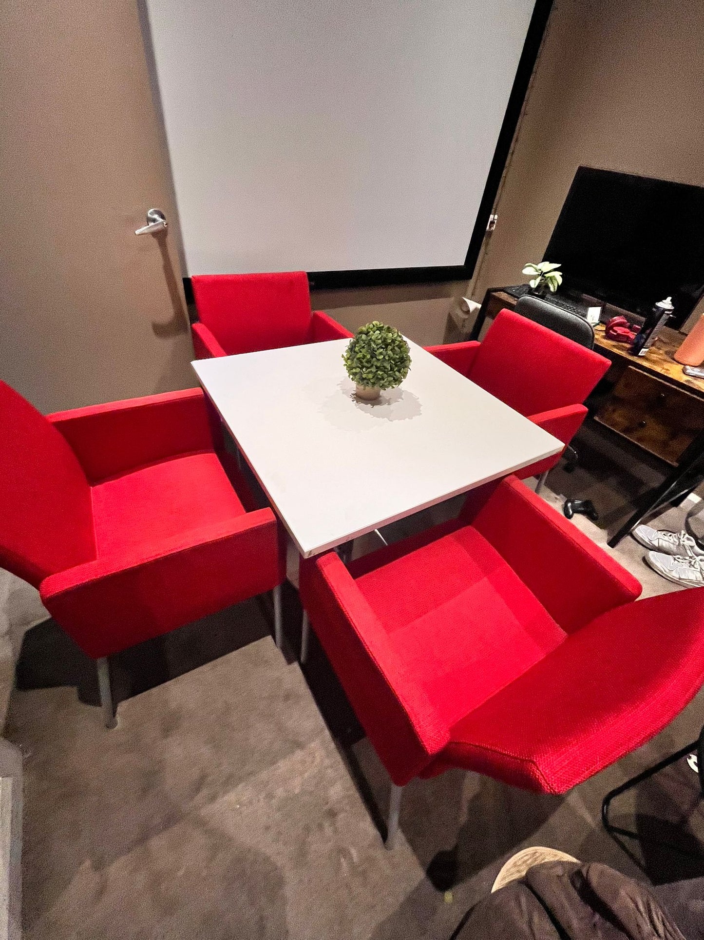 Modern Dining Set – 4 Red Chairs + White Table