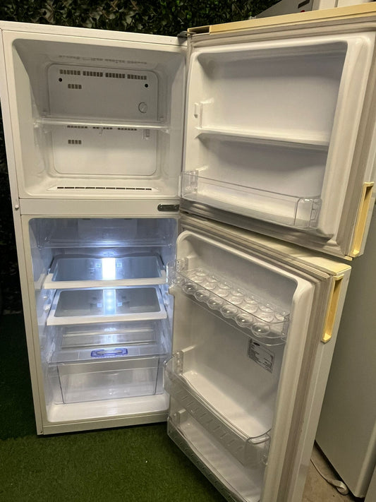 Samsung 216L Top Mount Fridge – Great Condition