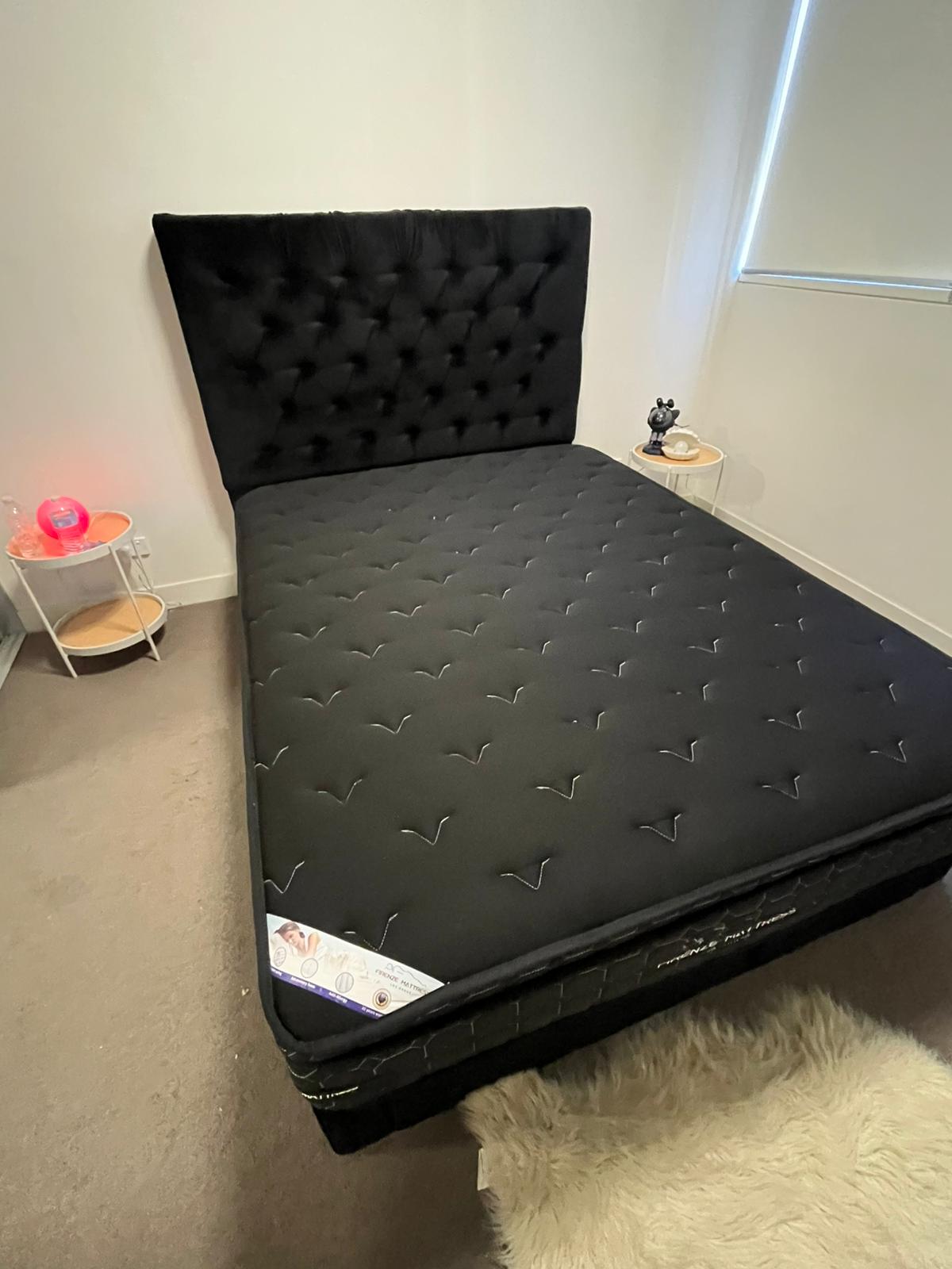 Premium Gas Lift Bed Queen and bedsides !!