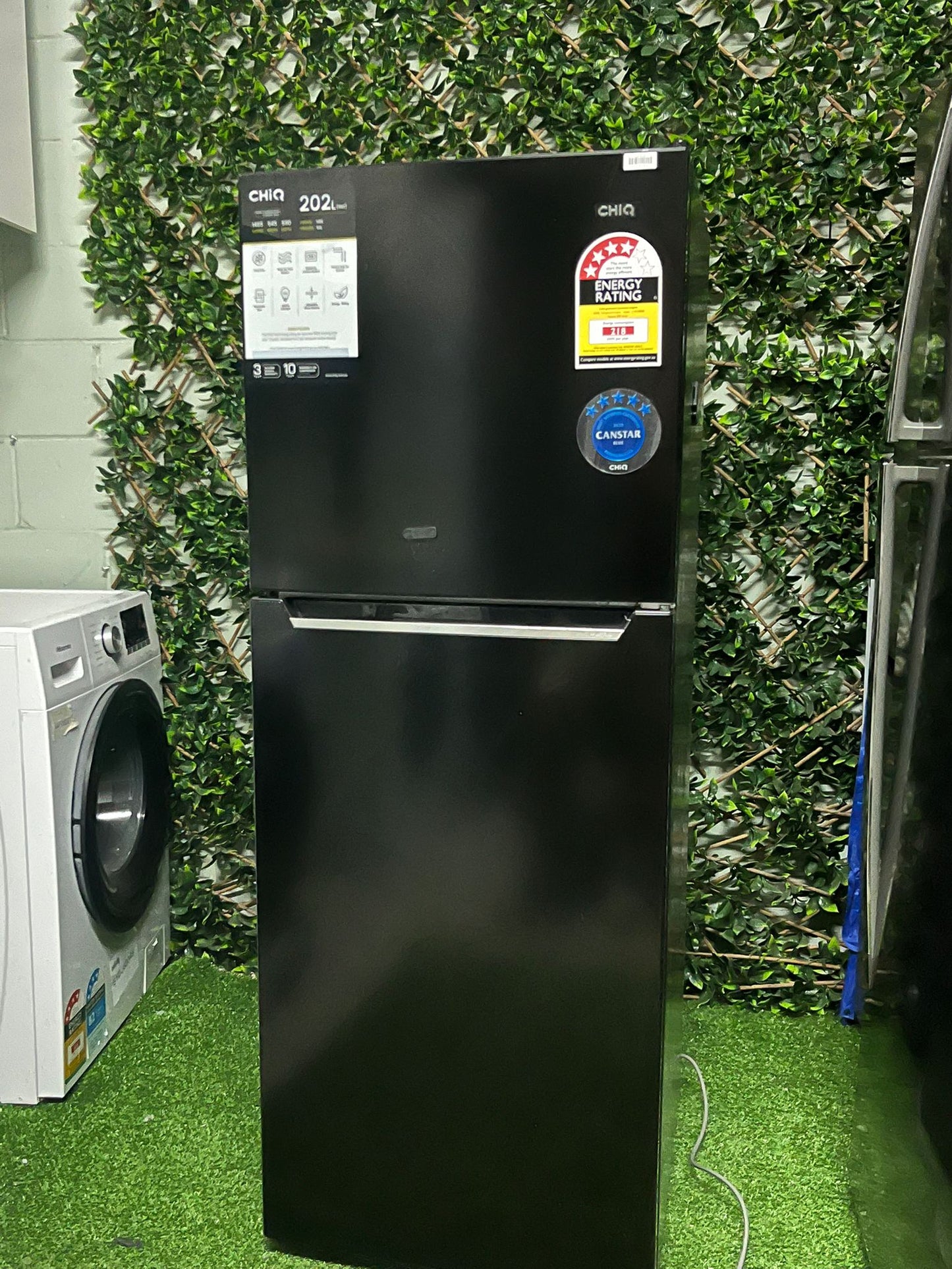 🔹 CHiQ BLACK FRIDGE – 202L MODERN DESIGN 🔹