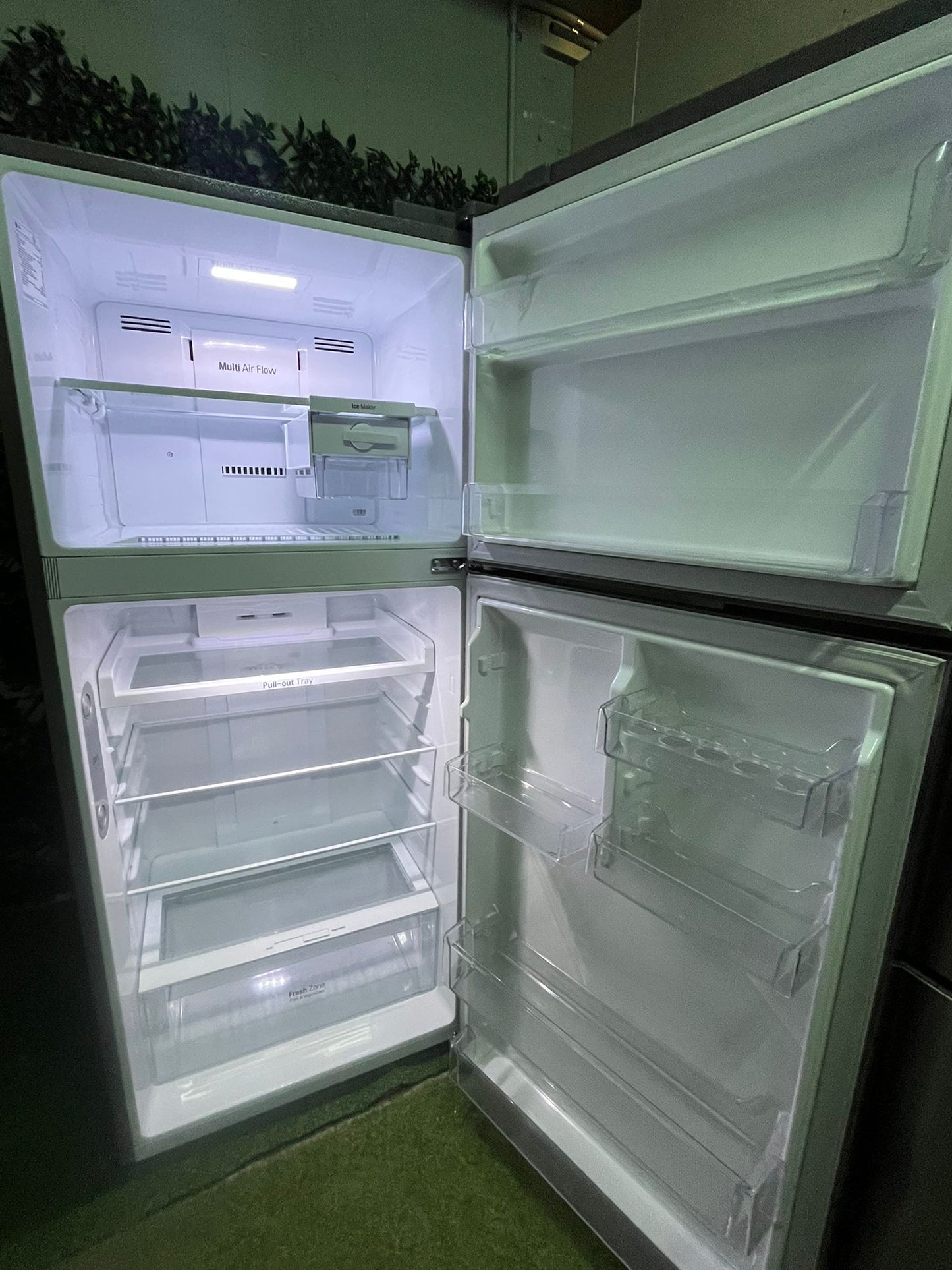 🔹 LG FRIDGE – STAINLESS STEEL 441L 🔹