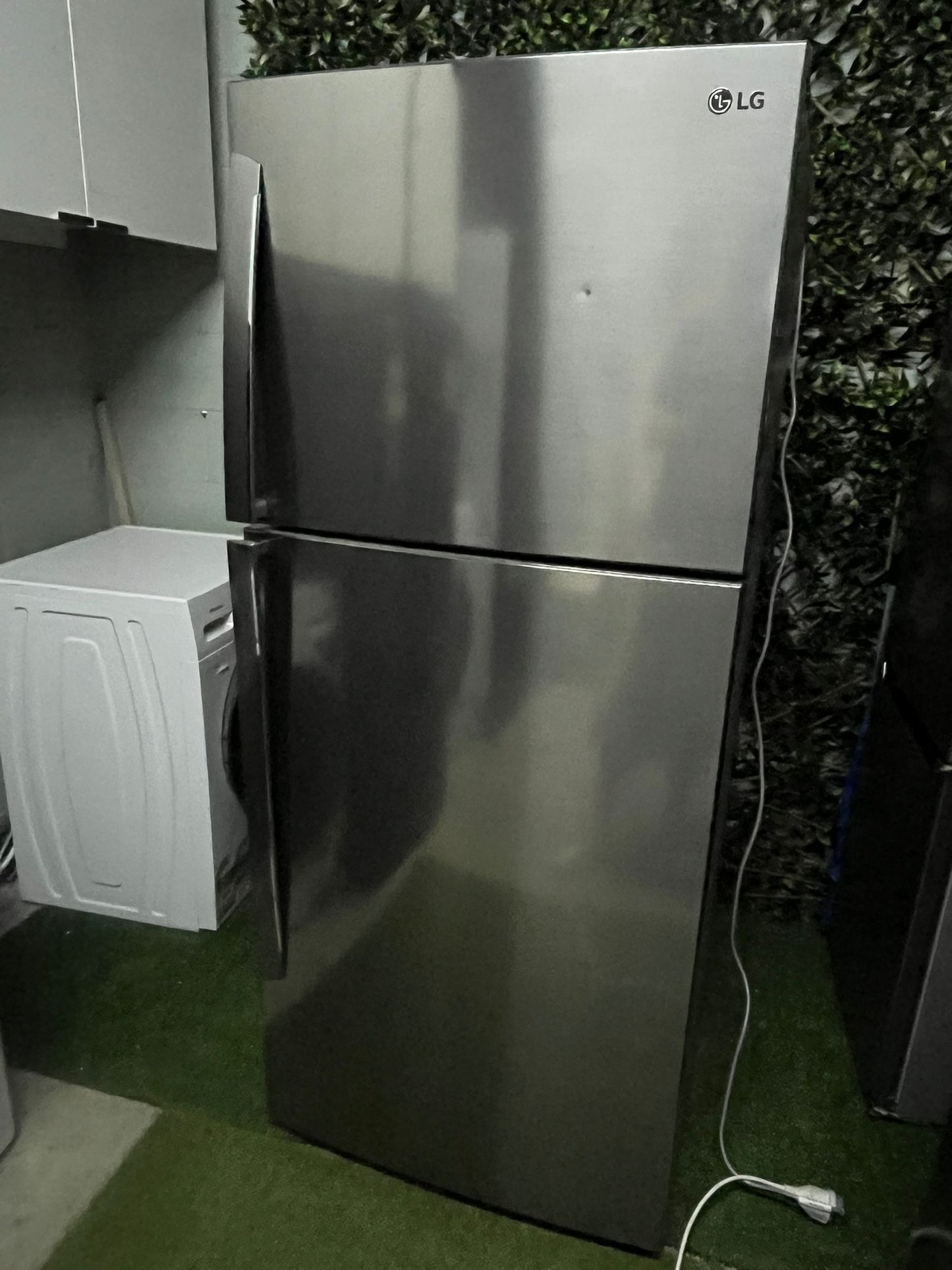🔹 LG FRIDGE – STAINLESS STEEL 441L 🔹