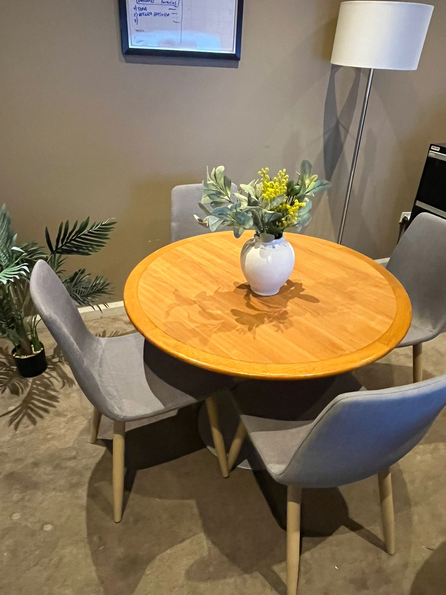 Round Wooden Dining Set – 4 Chairs | Modern & Elegant