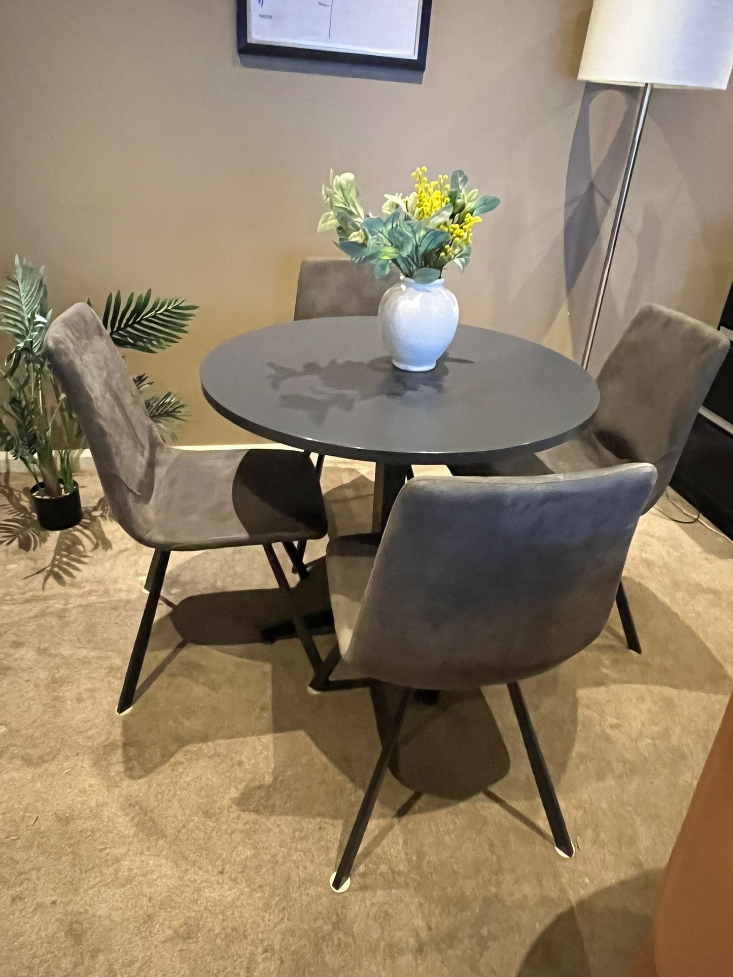 Modern Round Dining Set – 4 Chairs | Like New Condition