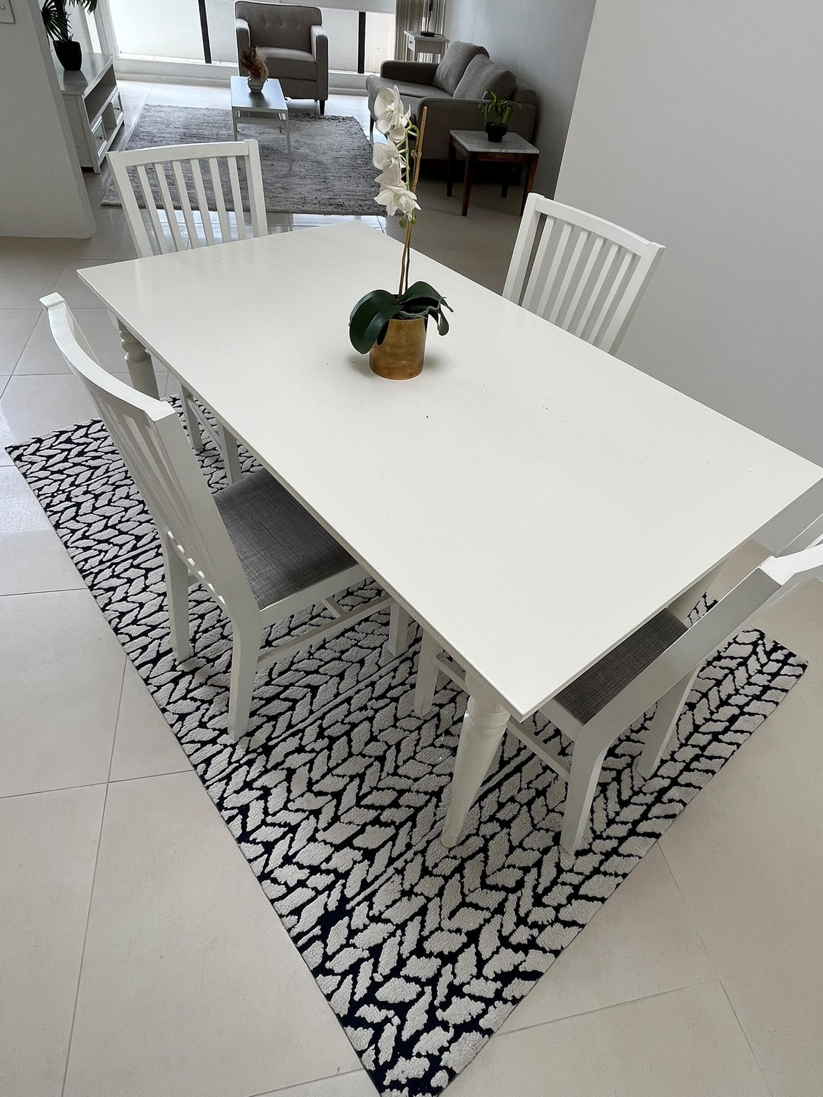 Dining Table Set with 4 Chairs