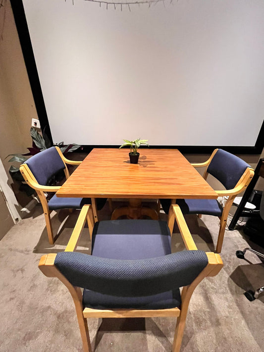 HOT SALE 🔥!! Dining Table with 3 Chairs – Modern & Elegant Style!!